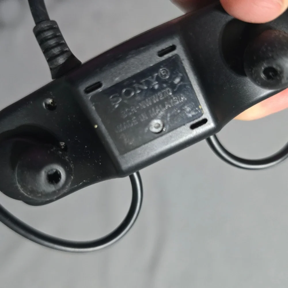 Waterproof SONY BCR-NWW270 Walkman Wireless Earphones Black USED Charger Bundle